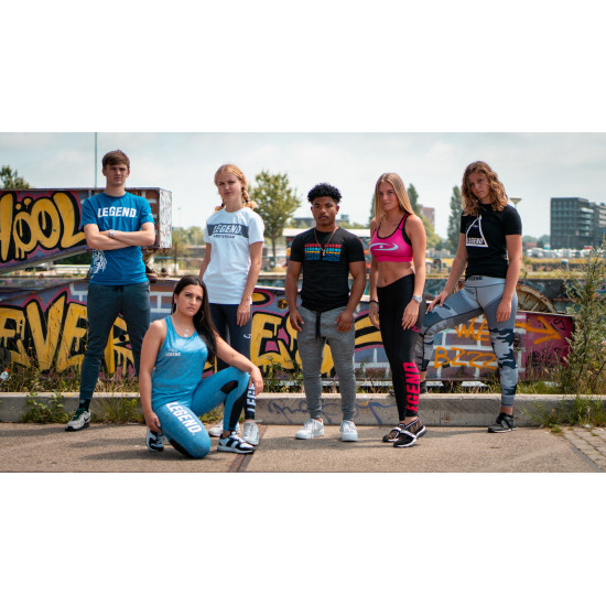 t-shirt zwart Legend regenboog - Maat: XS